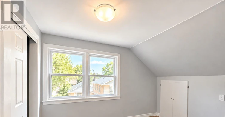 35 Normanhurst Avenue, Hamilton, ON, L8H 5M3 - 8