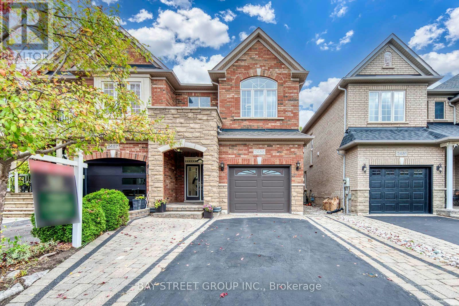 2455 Felhaber Crescent, Oakville, ON, L6H 7N8