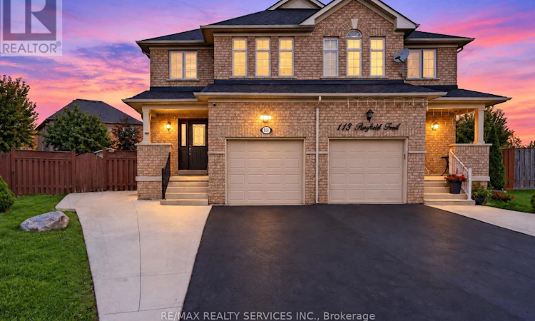 115 Passfield Trail