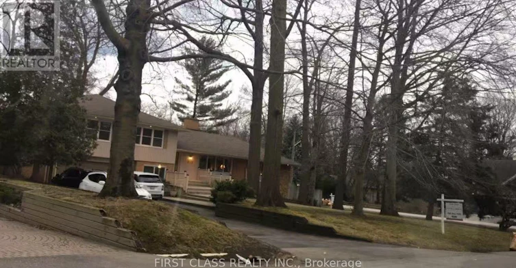 2113 Glenforest Crescent, Oakville, ON, L6J 2G5 - 2