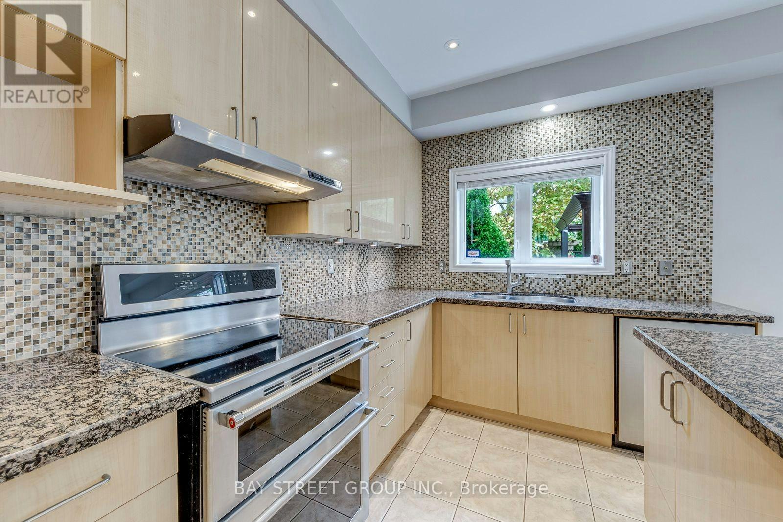 2455 Felhaber Crescent, Oakville, ON, L6H 7N8 - 21