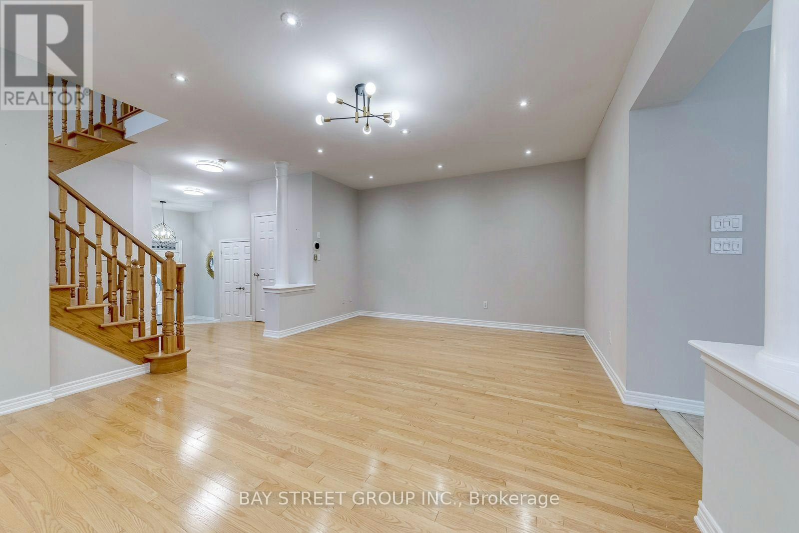 2455 Felhaber Crescent, Oakville, ON, L6H 7N8 - 10