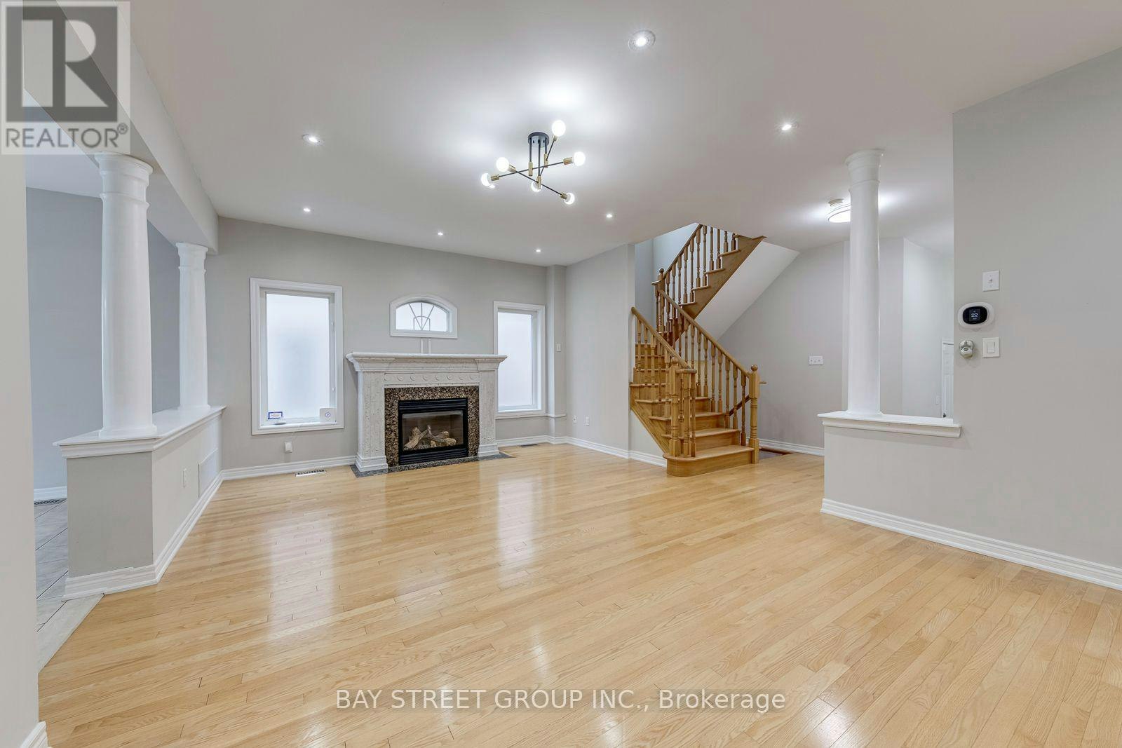 2455 Felhaber Crescent, Oakville, ON, L6H 7N8 - 8