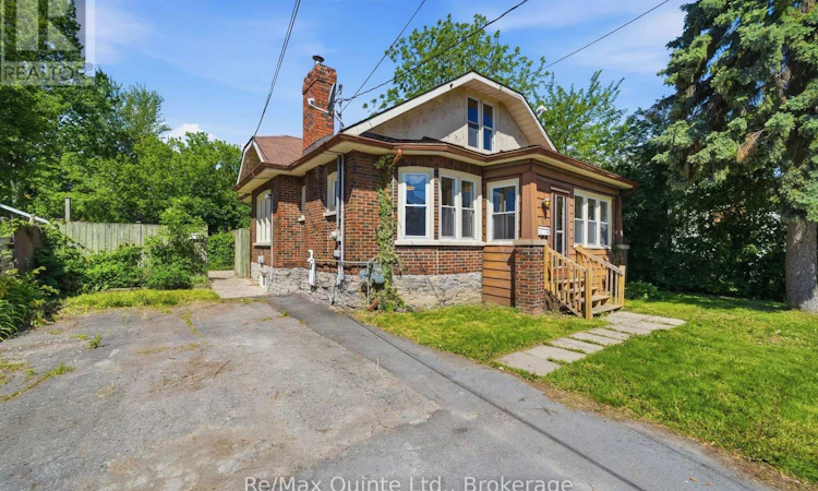 8 Dunbar Street