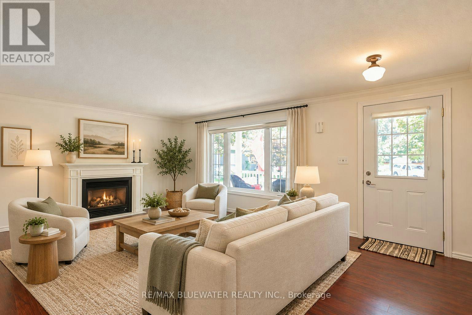 288 Concord Drive, Exeter, ON, N0M 1T0 - 9