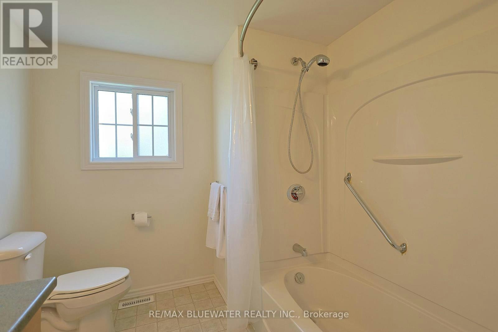 288 Concord Drive, Exeter, ON, N0M 1T0 - 24