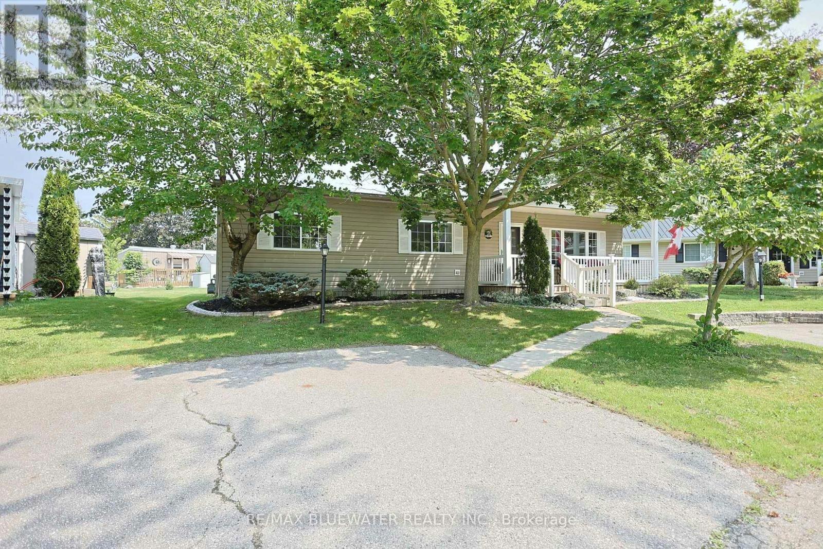 288 Concord Drive, Exeter, ON, N0M 1T0 - 4
