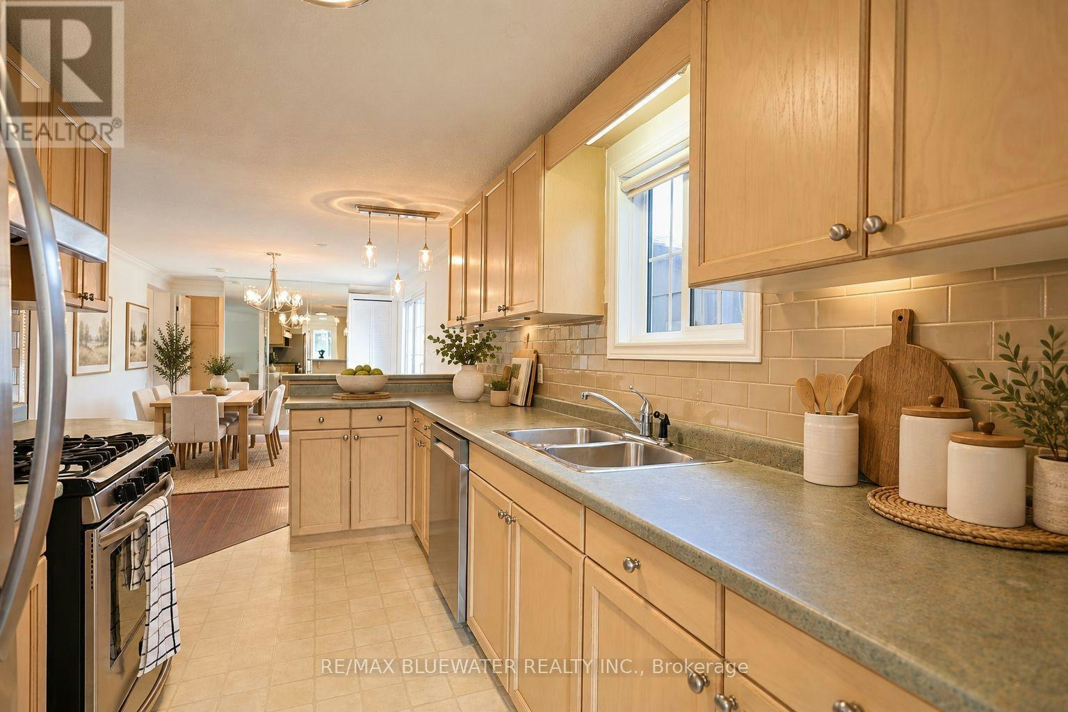 288 Concord Drive, Exeter, ON, N0M 1T0 - 14