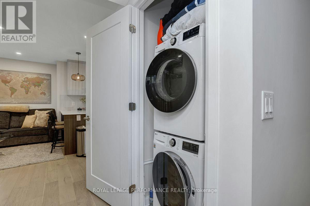 D-415 Tweedsmuir Avenue, Ottawa, ON, K1Z 5N6 - 10