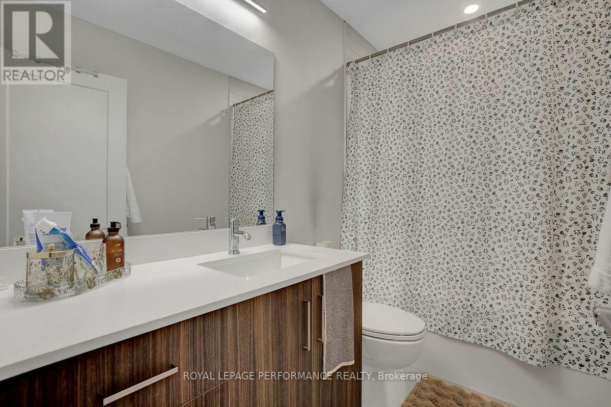 D-415 Tweedsmuir Avenue, Ottawa, ON, K1Z 5N6 - 11