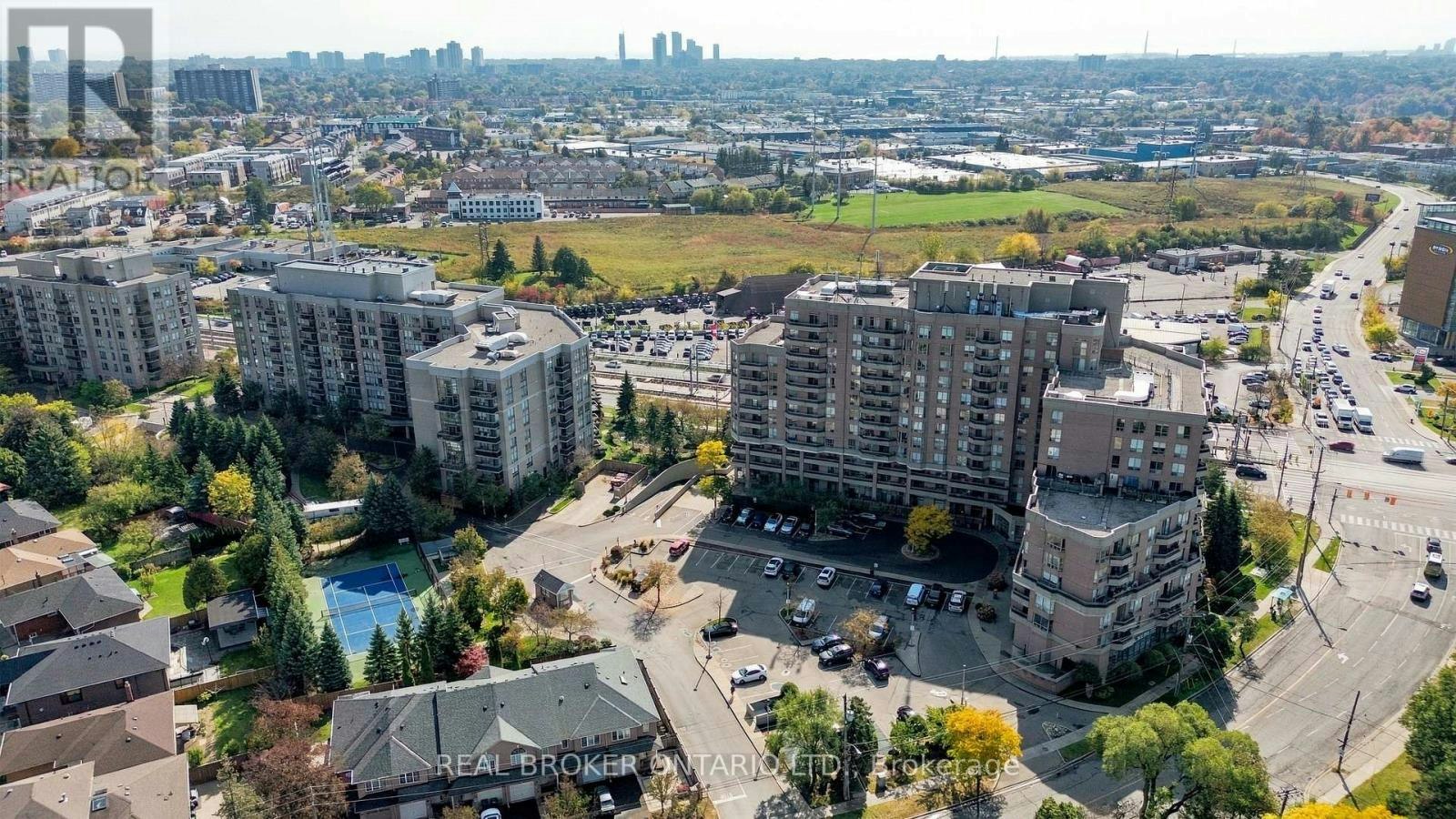 205-1700 Eglinton Avenue E, Toronto, ON, M4A 2X4 - 16
