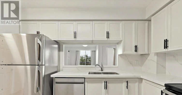 205-1700 Eglinton Avenue E, Toronto, ON, M4A 2X4 - 9