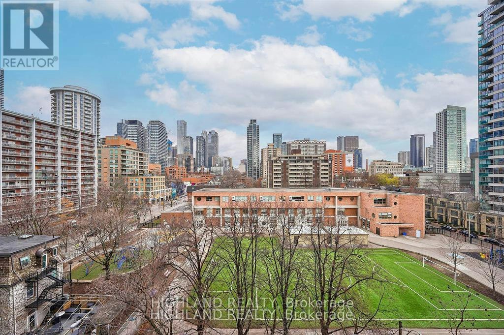 818-85 Wood Street, Toronto, ON, M4Y 0E8 - 14