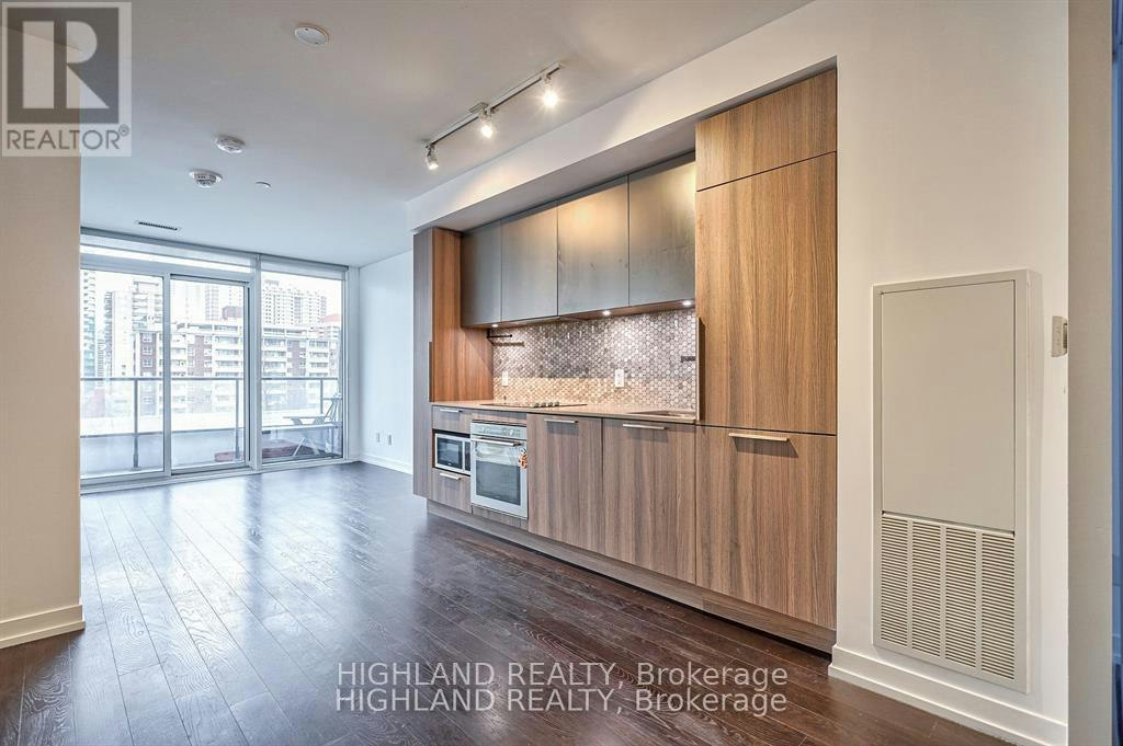 818-85 Wood Street, Toronto, ON, M4Y 0E8 - 4