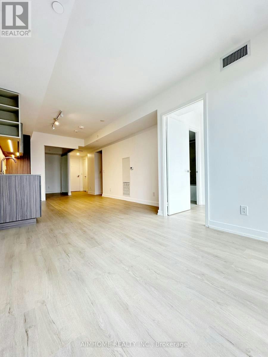 1808-19 Western Battery Road, Toronto, ON, M6K 0E3 - 4