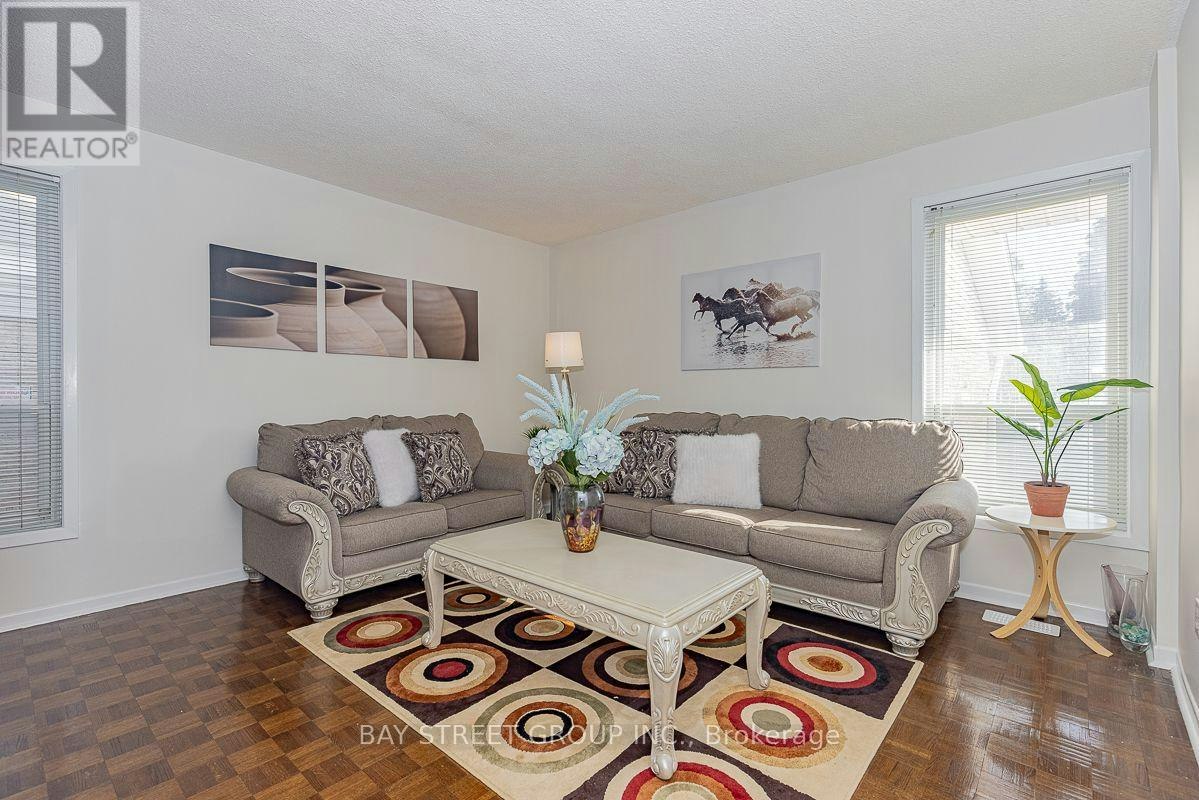 36 Lilac Avenue, Markham, ON, L3T 5K2 - 2