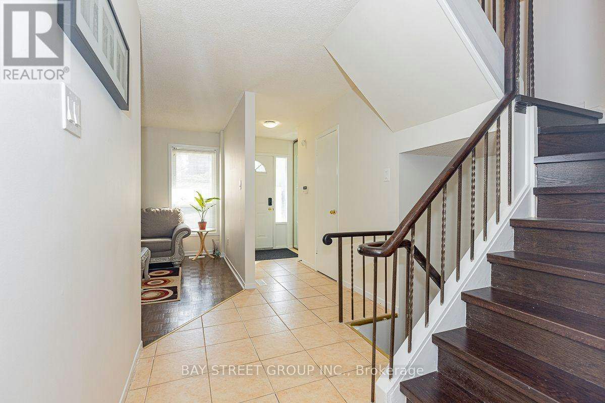 36 Lilac Avenue, Markham, ON, L3T 5K2 - 6
