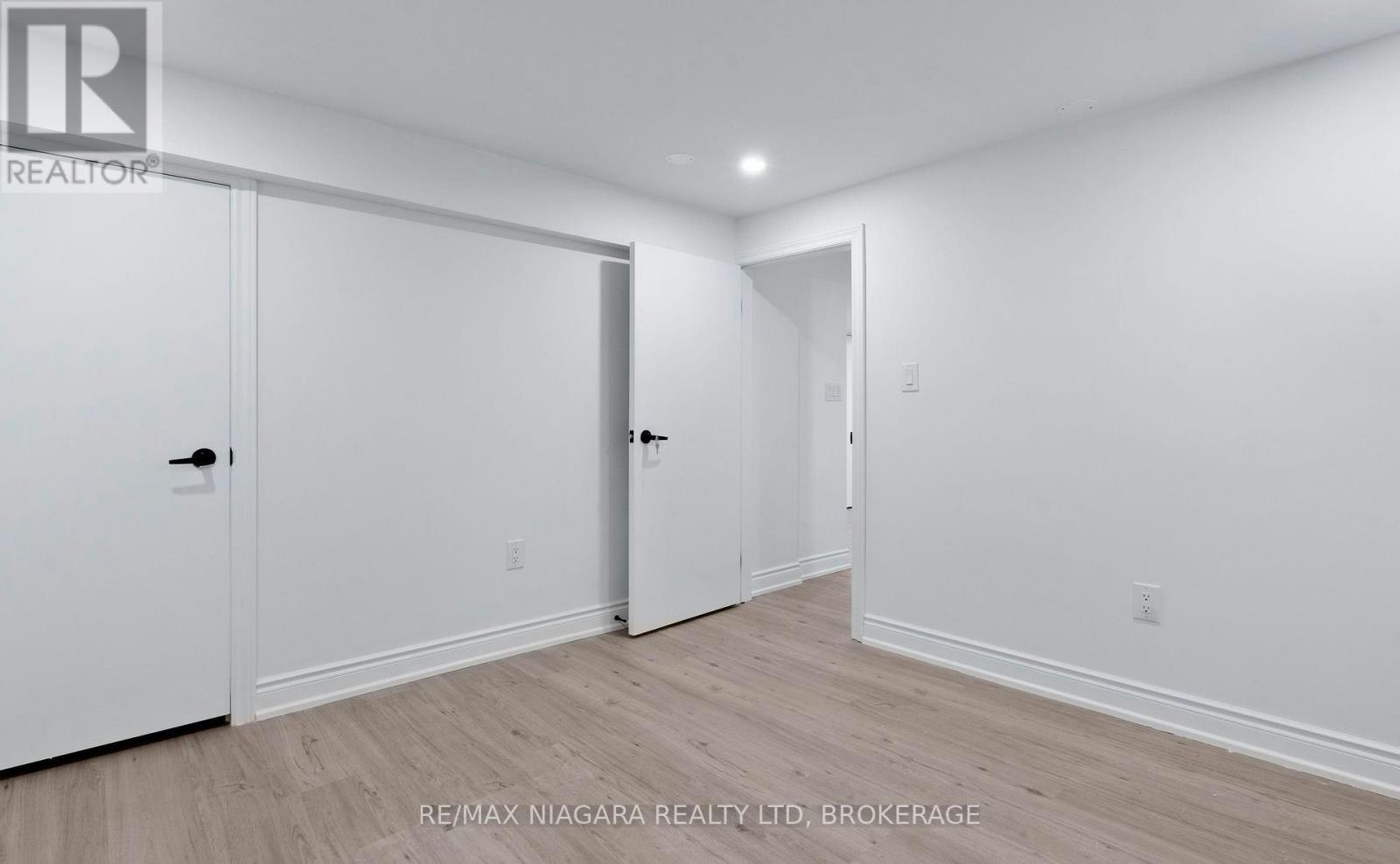 LOWER-210 Mackan Street, Thorold, ON, L2V 1G7 - 5