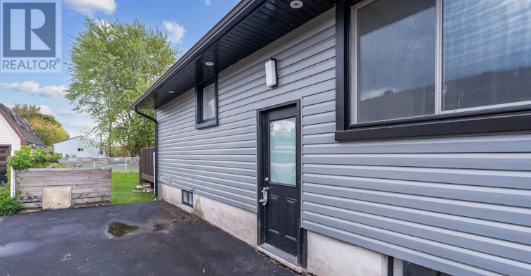 LOWER-210 Mackan Street, Thorold, ON, L2V 1G7 - 10