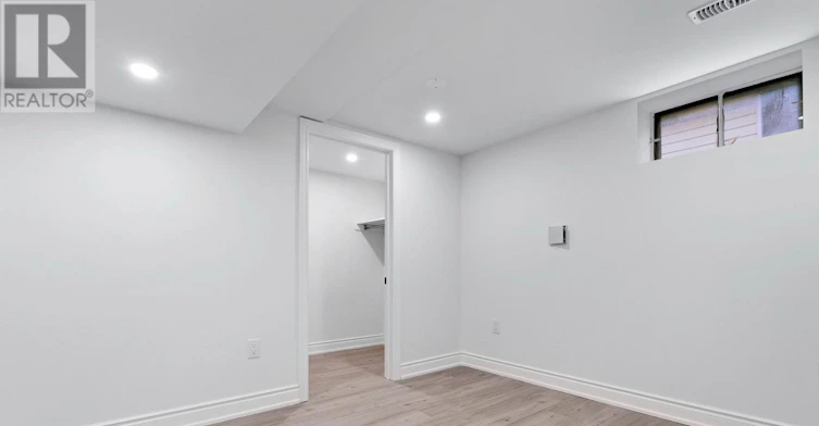 LOWER-210 Mackan Street, Thorold, ON, L2V 1G7 - 7