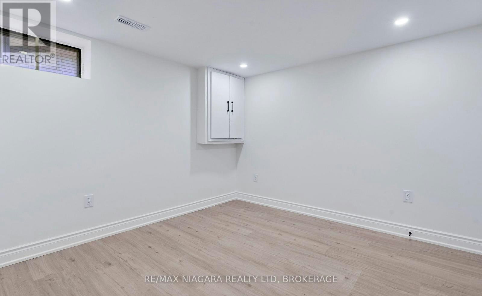 LOWER-210 Mackan Street, Thorold, ON, L2V 1G7 - 4
