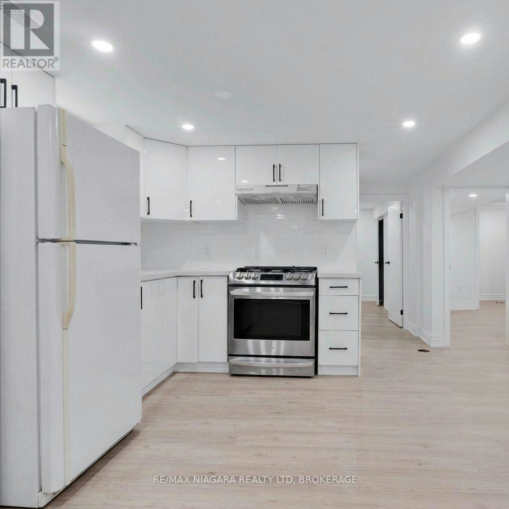 LOWER-210 Mackan Street, Thorold, ON, L2V 1G7
