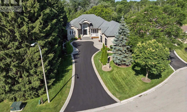 26 Hanover Court