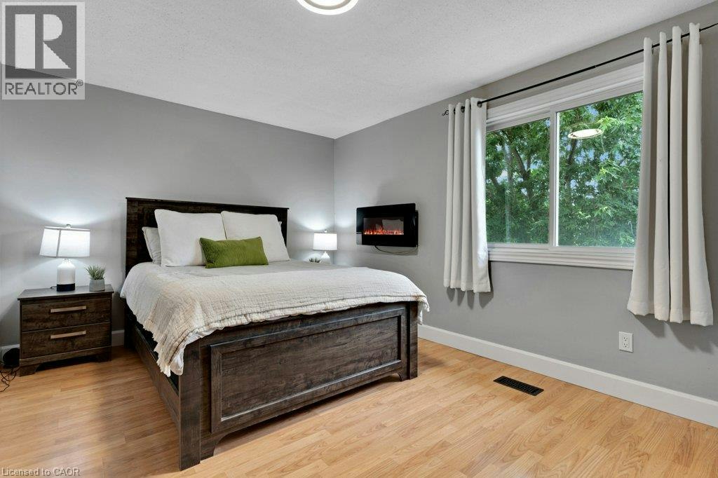 22-700 Erinbrook Drive, Kitchener, ON, N2E 2S7 - 18