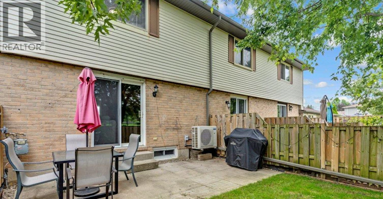 22-700 Erinbrook Drive, Kitchener, ON, N2E 2S7 - 34