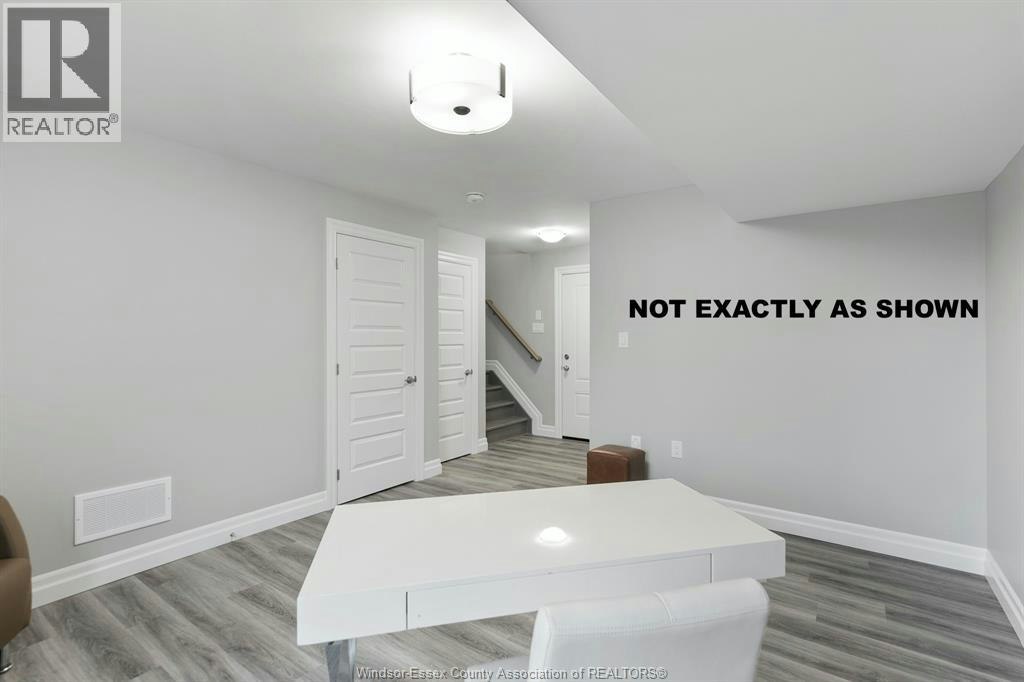 701 Brownstone Drive, Lakeshore, ON, N9K 0A8 - 4