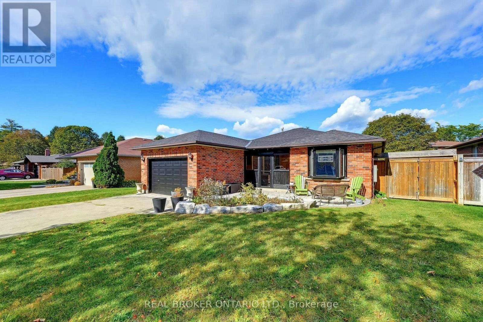 96 Munro Crescent, Uxbridge, ON, L9P 1L7