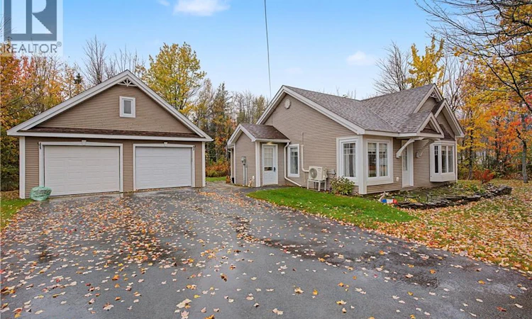 13 Rue Des Plaines Street