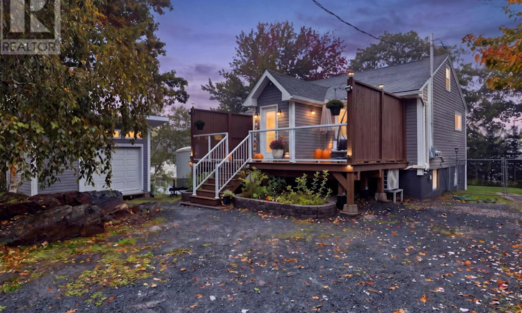 25 Circle Drive