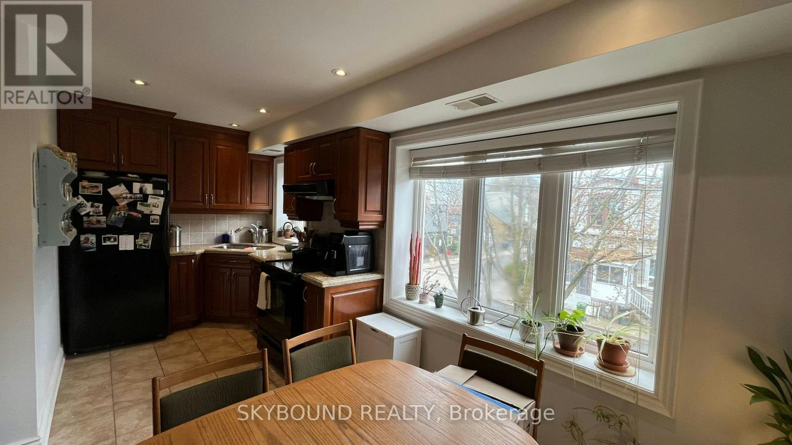 2-157 Christie Street, Toronto, ON, M6G 3B3 - 2