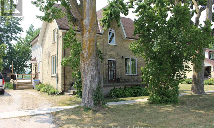 30 King Street N