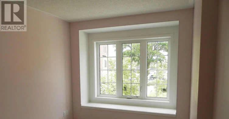 208 Harding Park Street, Newmarket, ON, L3Y 0E3 - 10