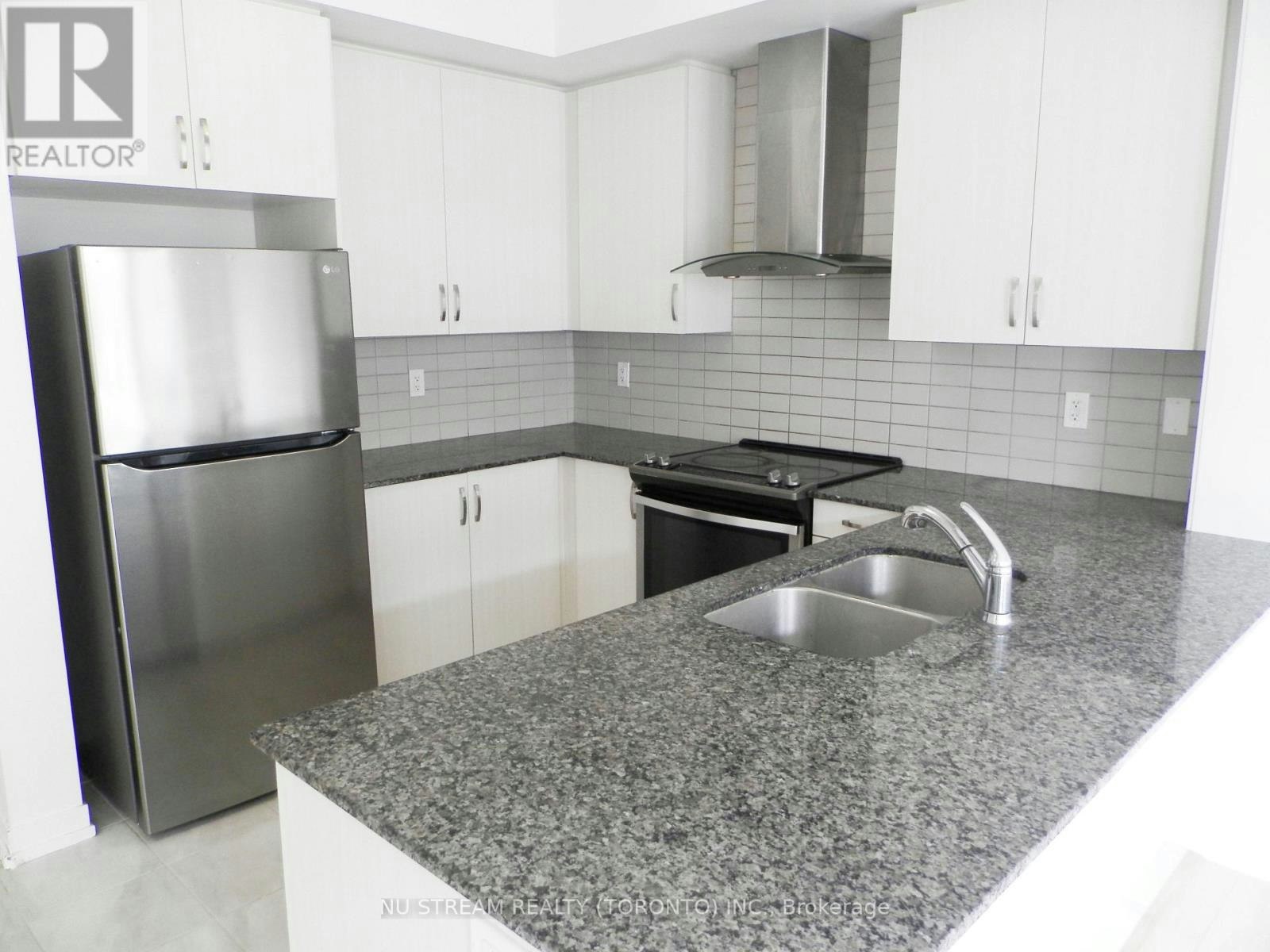 208 Harding Park Street, Newmarket, ON, L3Y 0E3 - 9