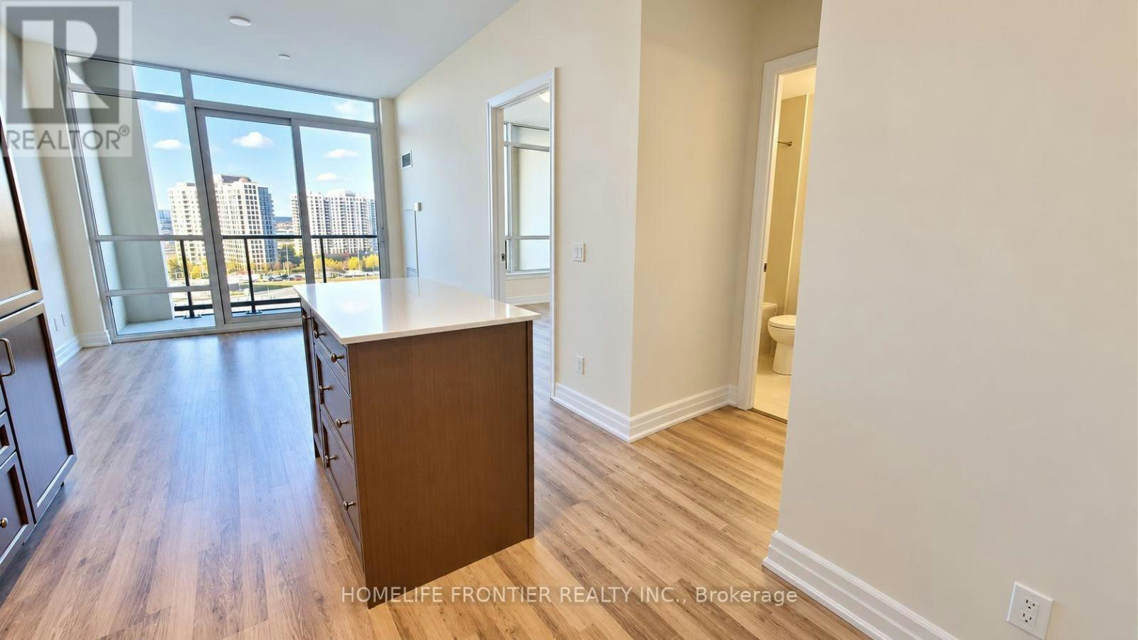 803-9085 Jane Street, Vaughan, ON, L4K 0L8 - 3