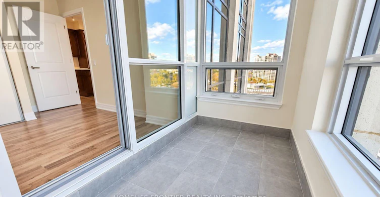 803-9085 Jane Street, Vaughan, ON, L4K 0L8 - 11