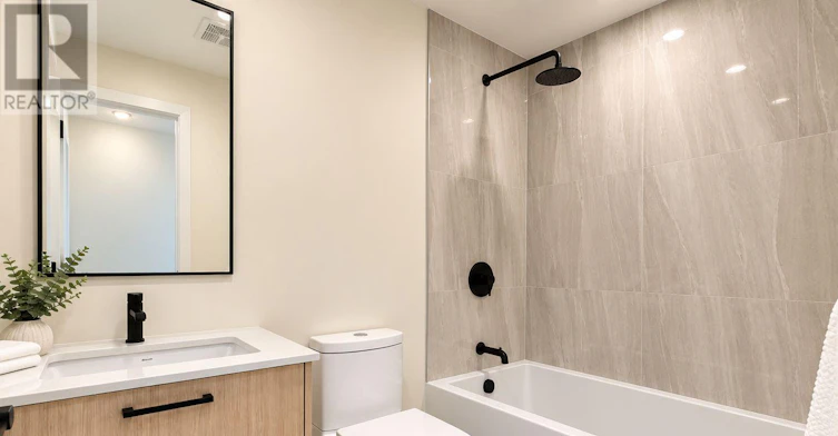 LPH 01-109 Erskine Avenue, Toronto, ON, M4P 0G6 - 15