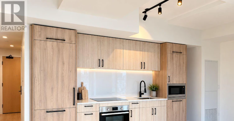 LPH 01-109 Erskine Avenue, Toronto, ON, M4P 0G6 - 13