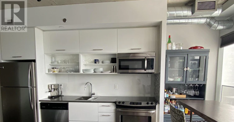 814-32 Trolley Crescent, Toronto, ON, M5A 0E8 - 2