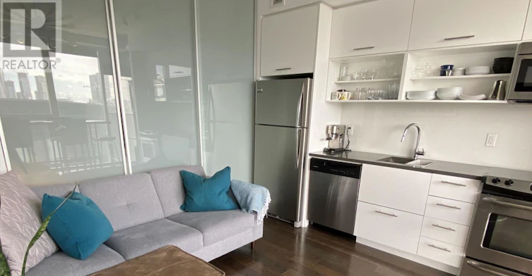814-32 Trolley Crescent, Toronto, ON, M5A 0E8 - 5