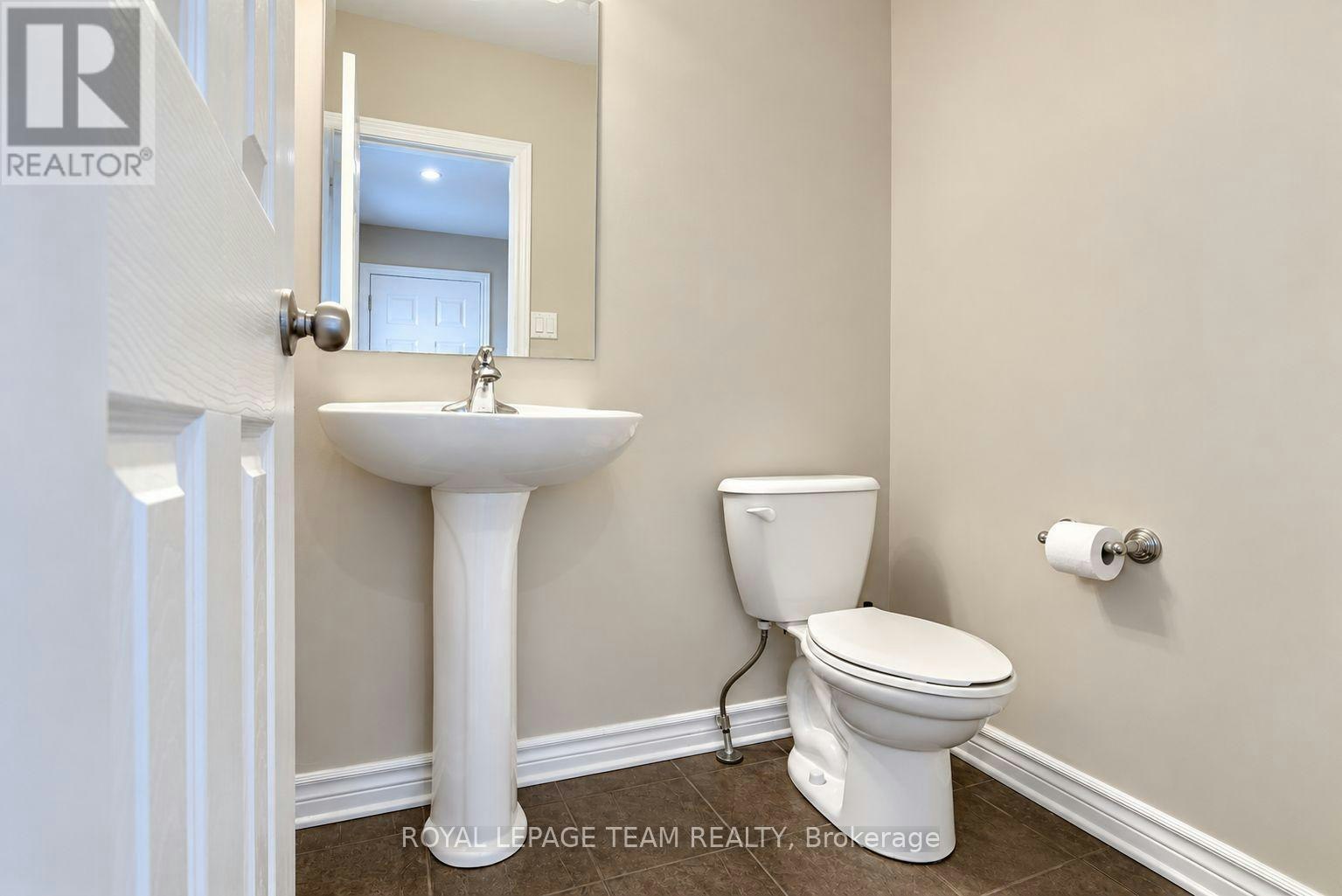 125 Dunforest Terrace, Ottawa, ON, K2J 3V1 - 3