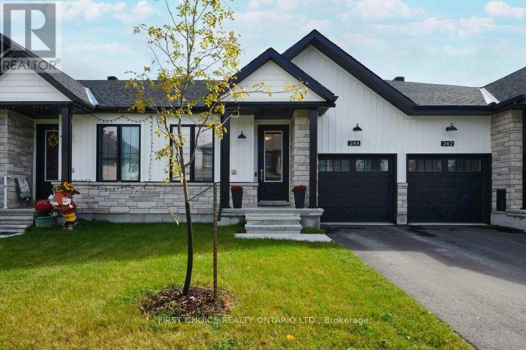 244 Hampshire Place, Ottawa, ON, K2S 2T7