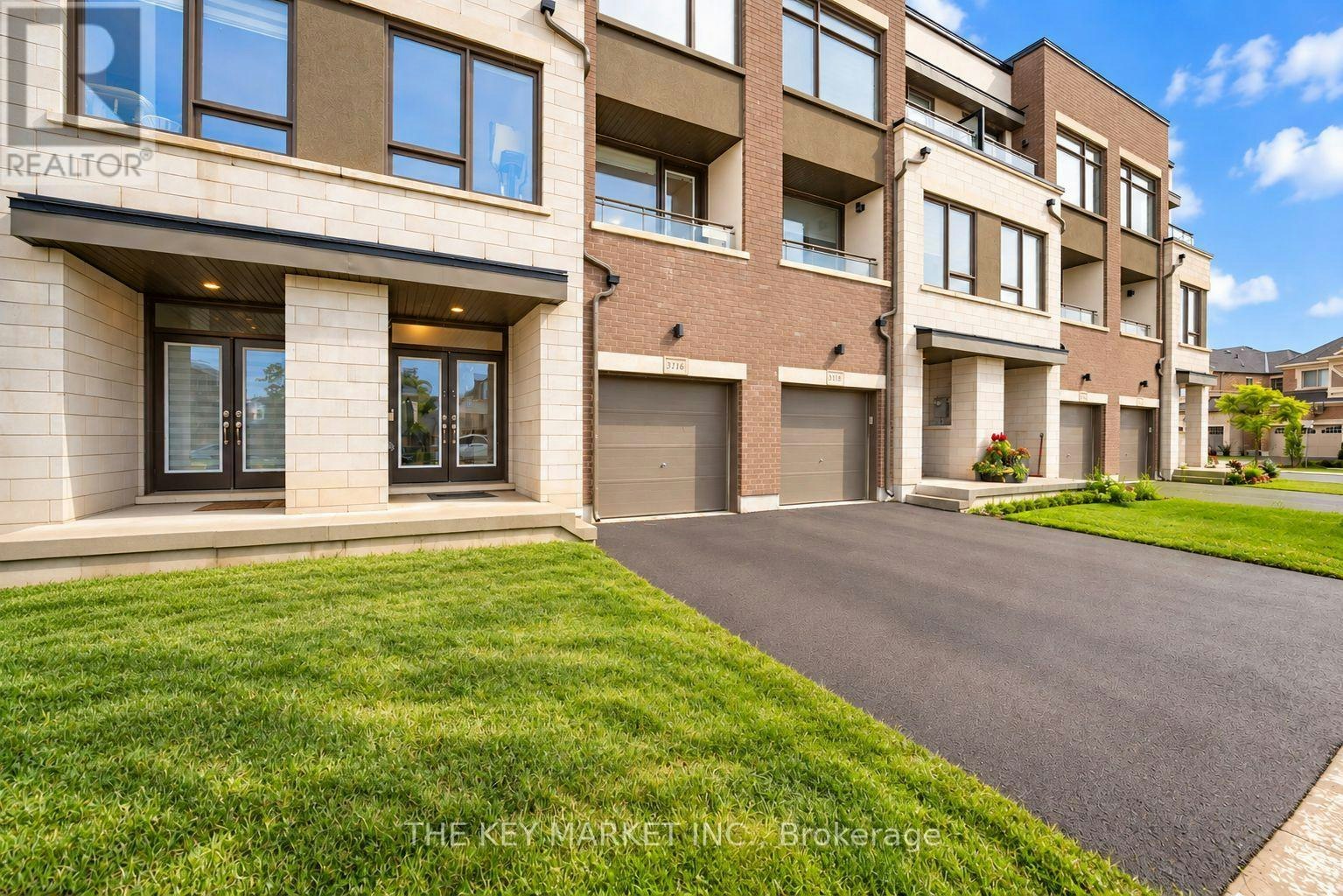 3116 Ernest Appelbe Boulevard, Oakville, ON, L6H 0M8 - 2