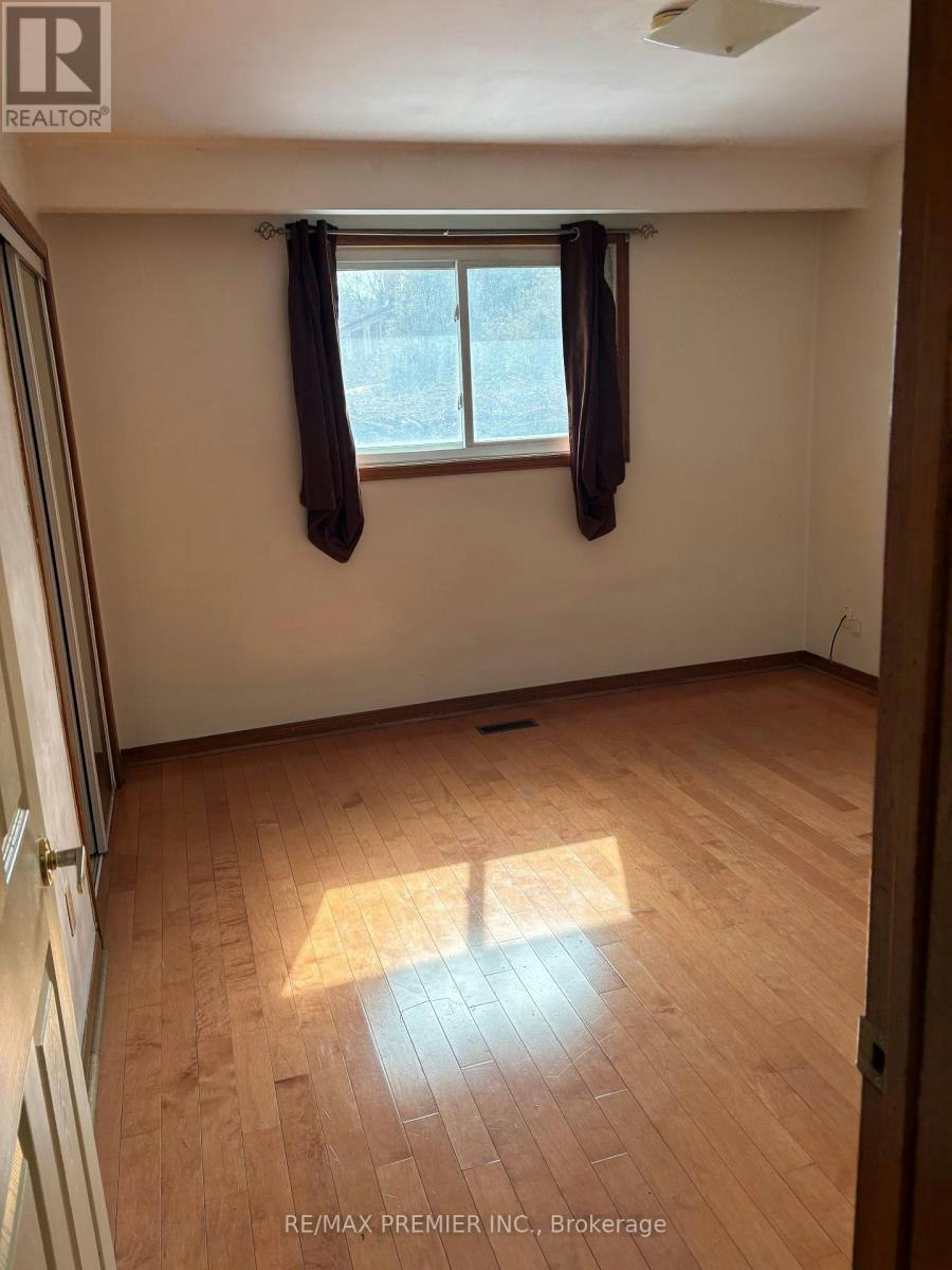 MAIN FLOOR-37 Irwin Road S, Toronto, ON, M9W 2P6 - 4
