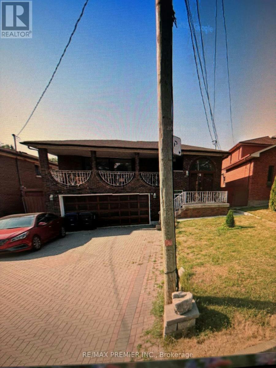 MAIN FLOOR-37 Irwin Road S, Toronto, ON, M9W 2P6