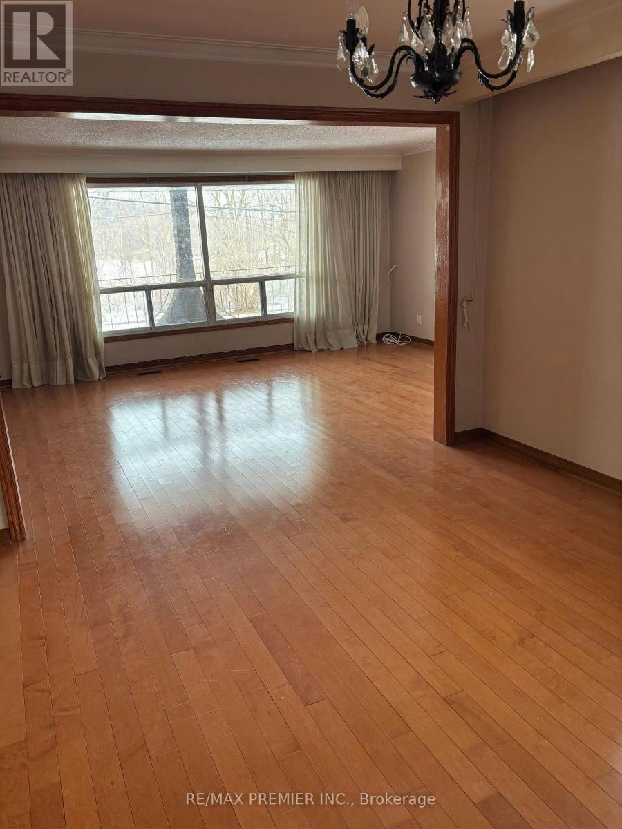 MAIN FLOOR-37 Irwin Road S, Toronto, ON, M9W 2P6 - 3