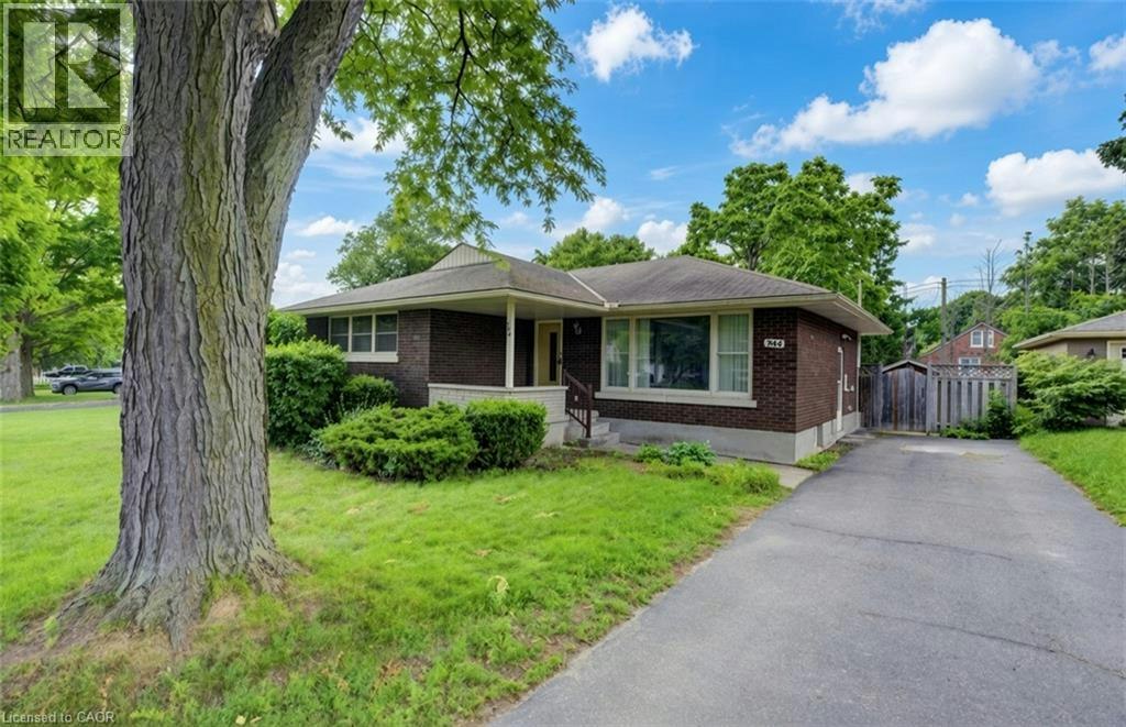 244 Royal Street, Waterloo, ON, N2J 2J2